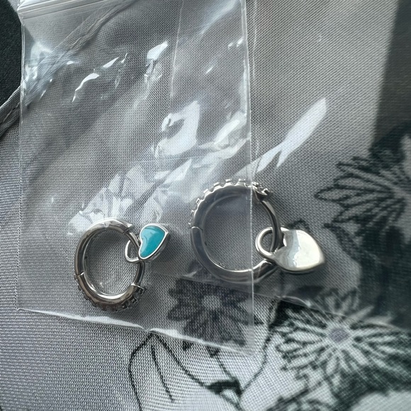 Sterling silver Teal Heart diamond hoop earrings - Picture 4 of 7